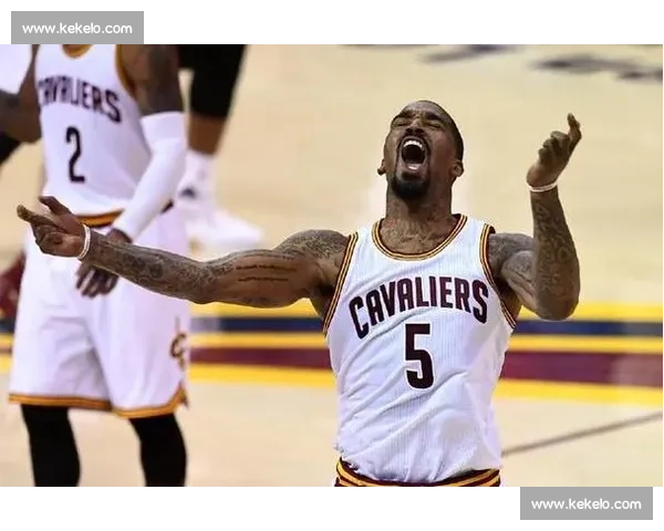 史密斯裸绞普莱斯豪取两连胜，统治级表现彰显实力差距