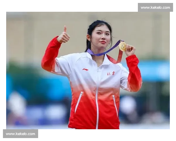 吴艳妮：赛场闪电与直球少女的双面传奇