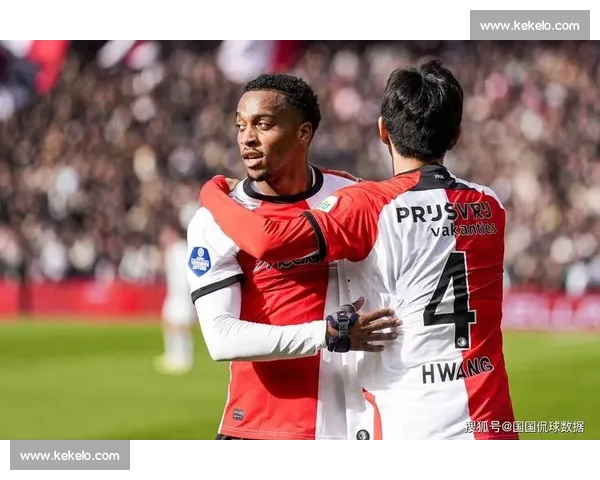 费耶诺德锁定青训瑰宝！林格宁续约至 2027 年，剑指荷甲未来中轴线