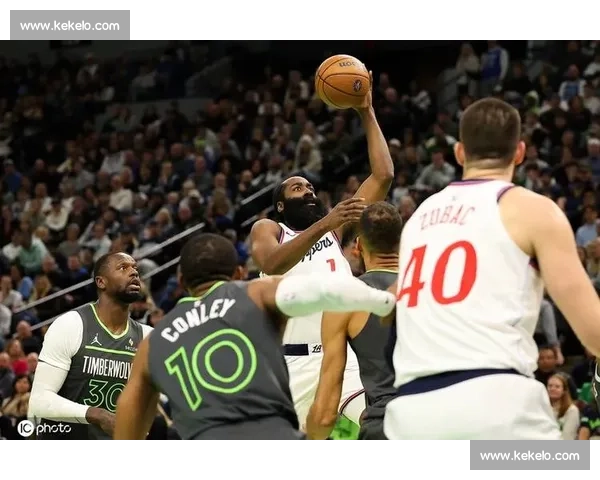 哈登续约快船锁定双核 兰德尔留守森林狼夯实内线