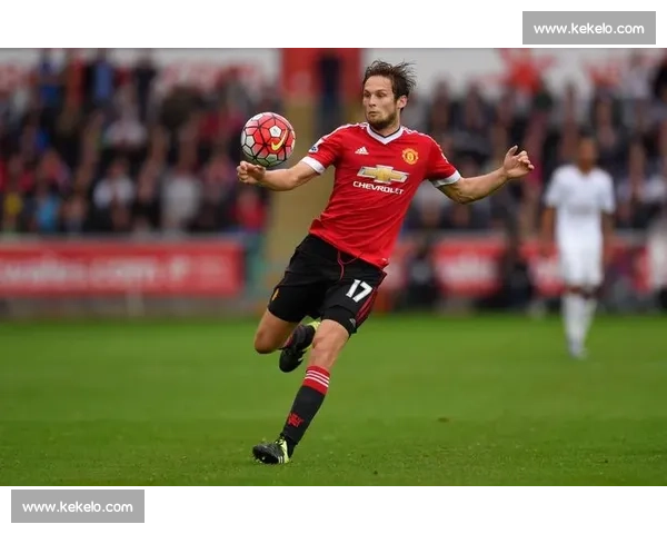 韦斯・布朗盛赞姆贝乌莫加盟曼联:红魔下赛季前景可期 韦斯・布朗盛赞姆贝乌莫加盟曼联:红魔下赛季前景可期